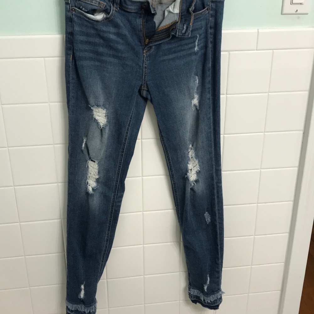 Ripped cutoff jeans!